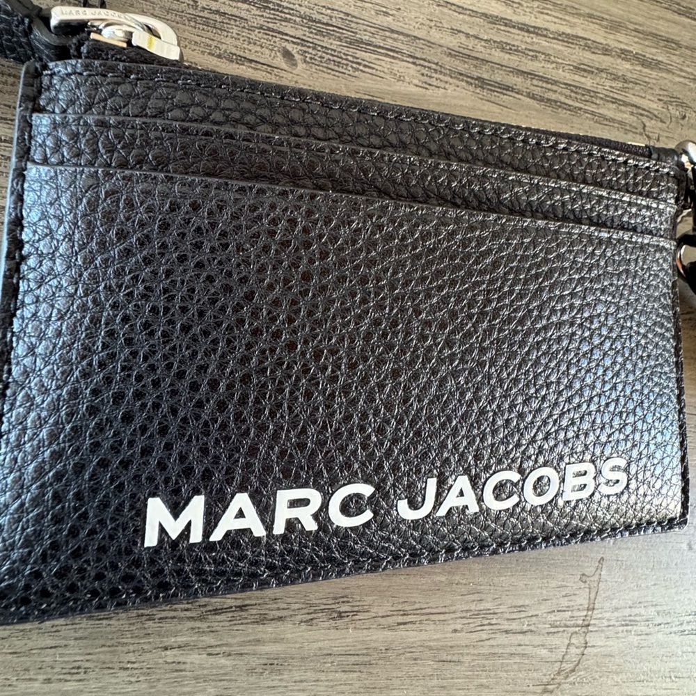 NWT Marc Jacobs Black Pebbled Leather Wristlet
